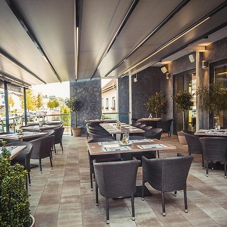 Orion Apartman Sárvár Esterno foto